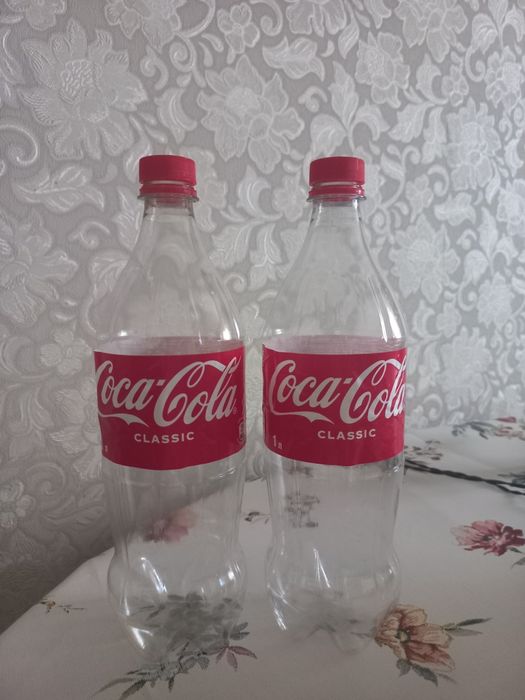 Продам баклажки 1л