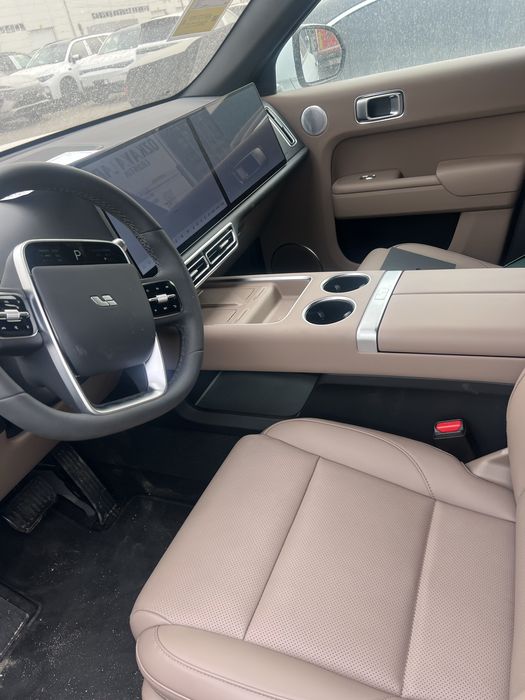 Lixiang L9 2025 — 4