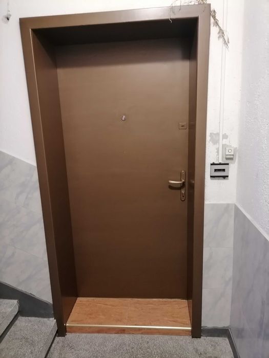 Отличен, 2-стаен апартамент под наем.