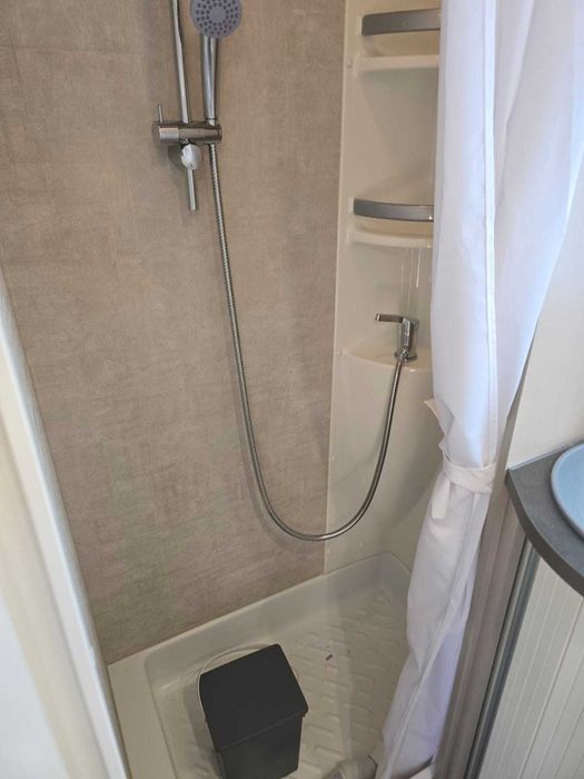 Autorulota Peugeut Xgo 2024 6 locuri