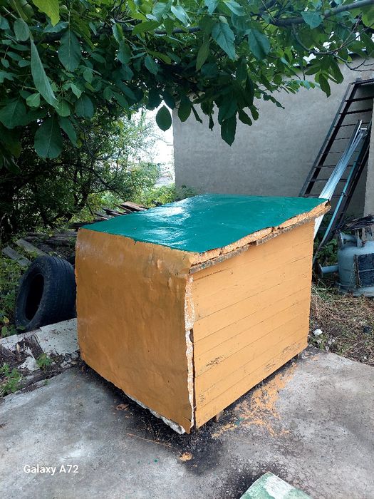 Будка для собак деревянная