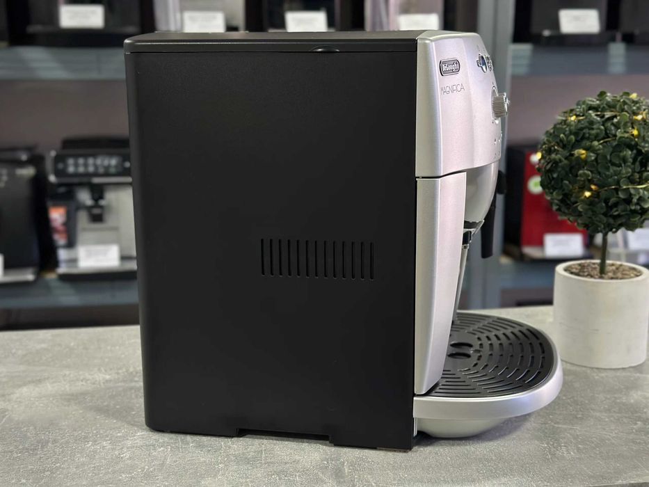 Кафемашина DeLonghi Magnifica ESAM 4200