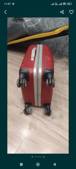 Срочно продам чемоданы