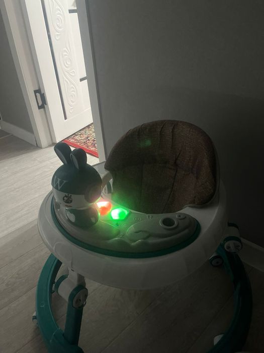 Продаю ходунки в идеальном состоянии