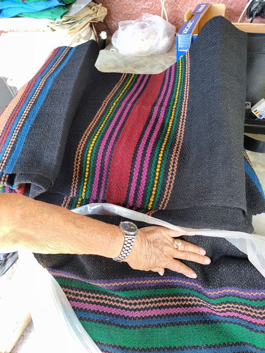 Продавам чисто нови черги не използвани може би би са на 50 години.