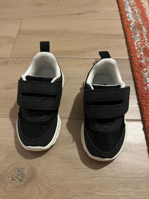 Adidasi copii h&m