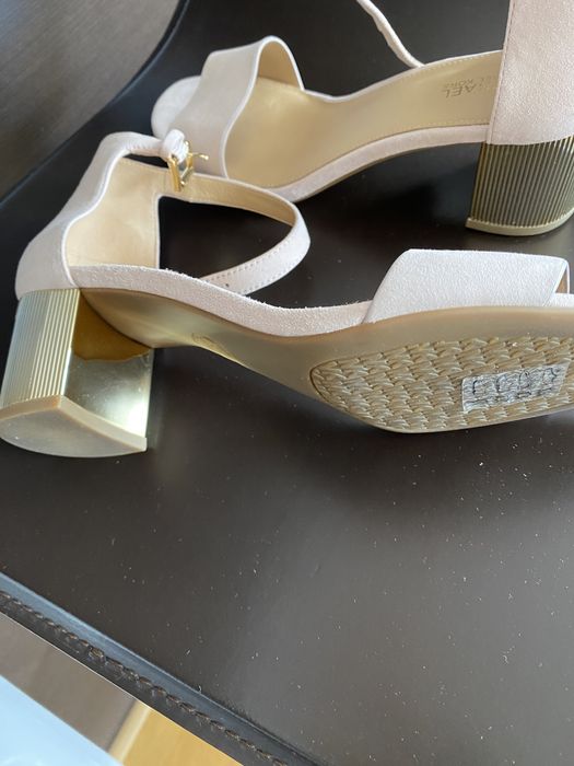 Дамски летни обувки цвят пудра