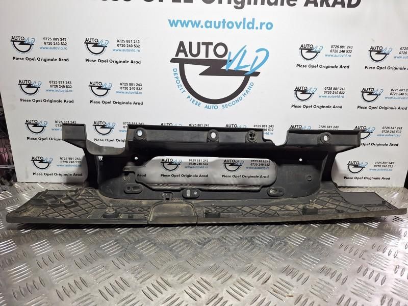 Ornament stop dreapta spate Opel Vivaro