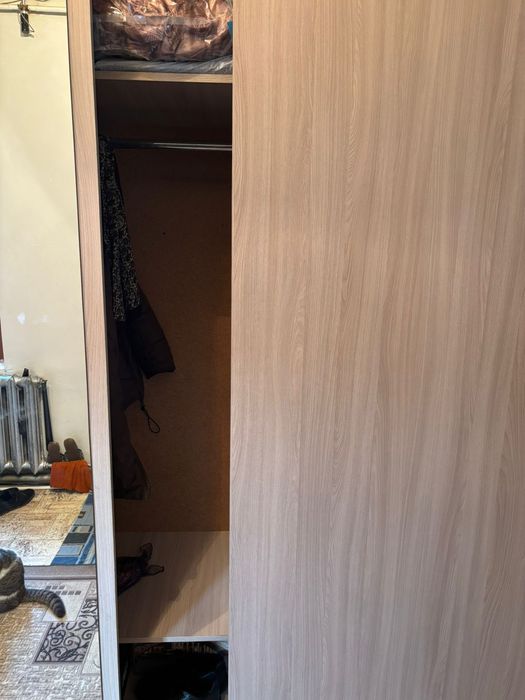 Срочно продам шкаф купе