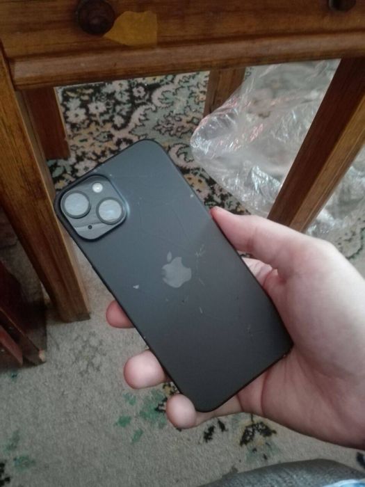 Продам айфон 15 128/88