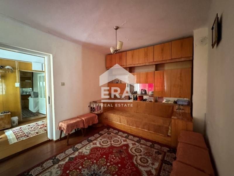 Дава се под наем Къща в Силистра, Център - 110 кв.м за 281 € - Снимка #3