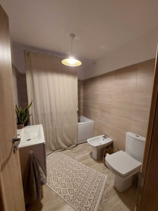 Casa de inchiriat / vanzare