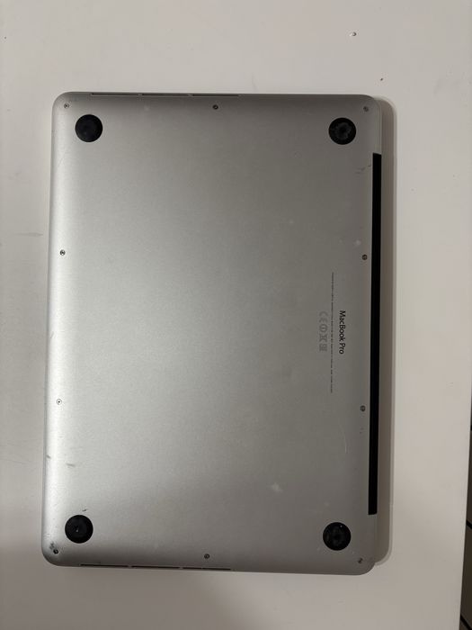 Продам MacBook Pro (Retina, 13-inch, Early 2015)