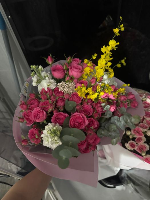 Продам букеты, цветы