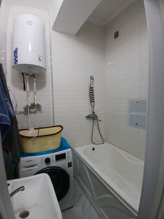 Dom sotiladi 3- qavatda 2 honali 7 etajli yangi domlarda