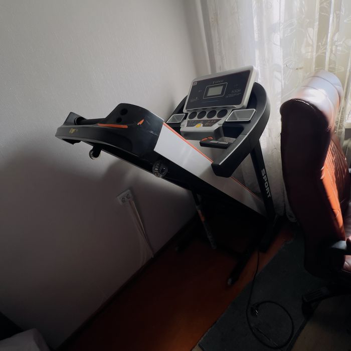 Беговая дорожка Genau 2,8л.с