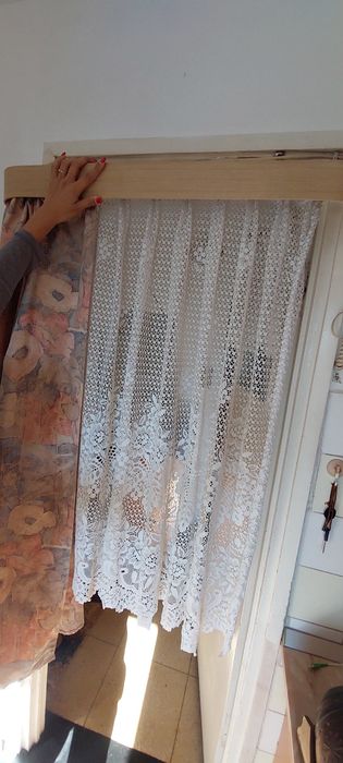 Set 2 perdele scurte din dantelă / macrame pentru bucătărie sau geam mic