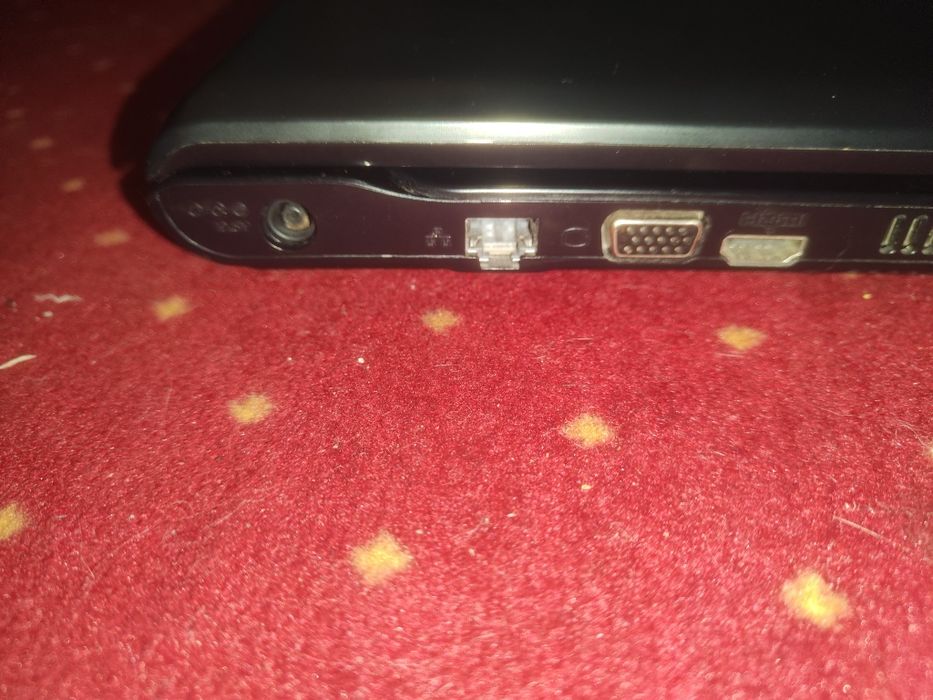 Sony VAIO SVE171E13M laptop 17.3 inch Intel Core i3 4GB RAM HDD 500GB Windows 8 sistem original