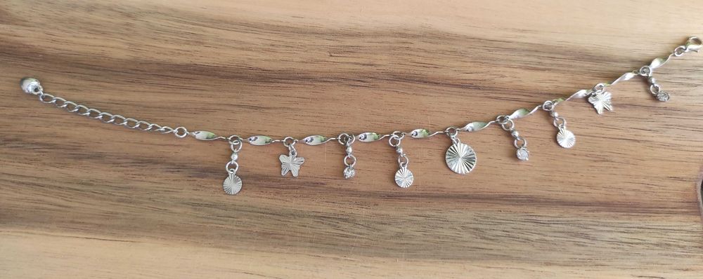 Нови бижута, обеци, колиета