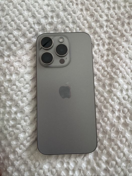 iPhone 15 pro 128гб
