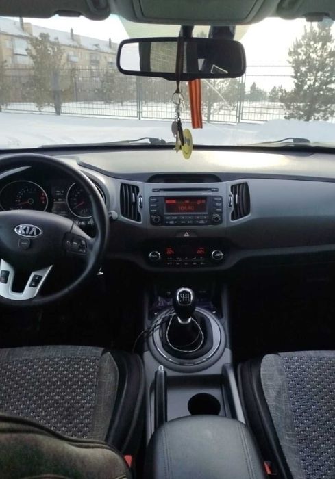 Автомобиль  кia Sportage