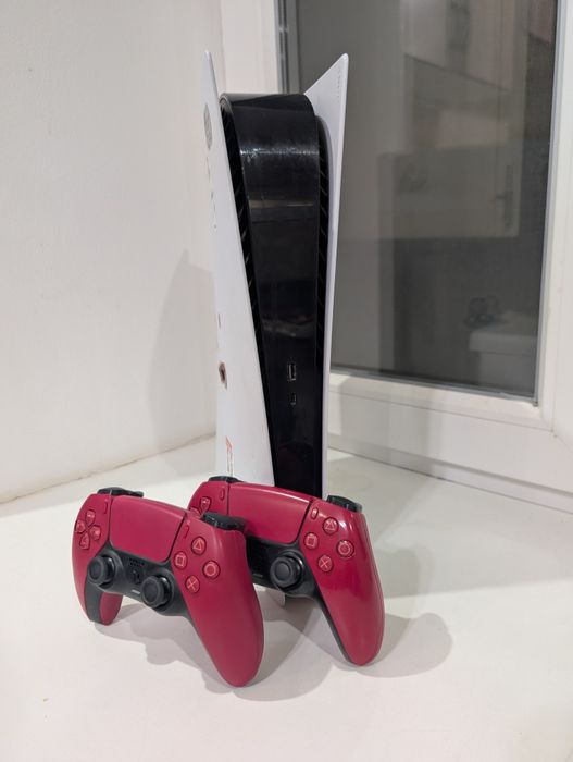 PS5 (Digital Edition) + Топ Игры + 2 геймп.