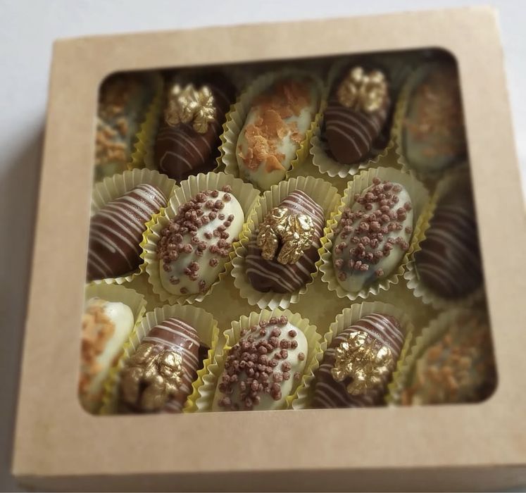 Жент и финики в шоколаде