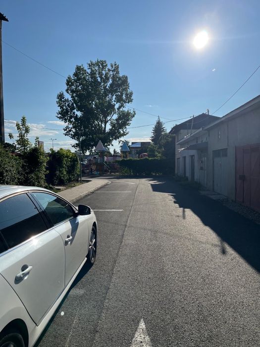 Apartament 3 camere decomandate + Garaj cu beci