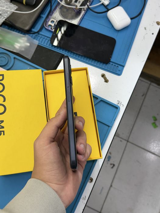 Poco M5 4/64gb срочни сотилади