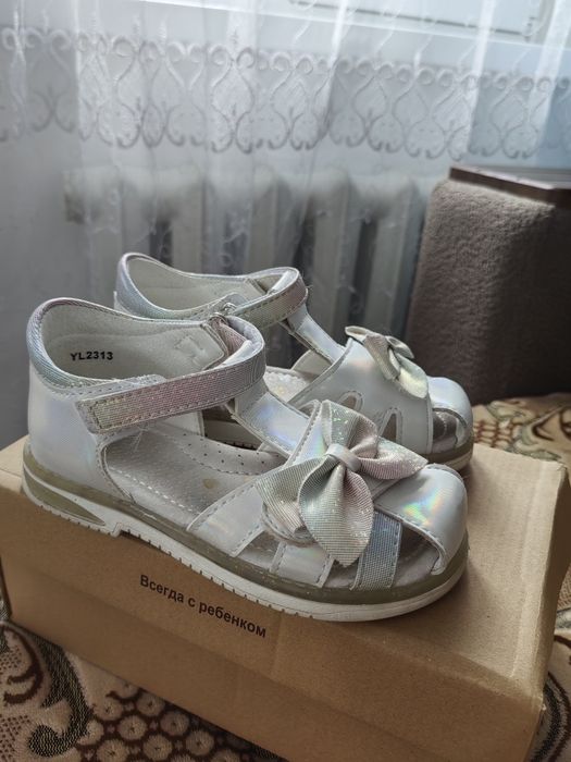 Сандали для девочки