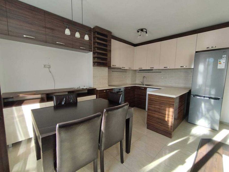 Дава се под наем Двустаен апартамент в София, Дианабад - 70 кв.м за 663 € - Снимка #1