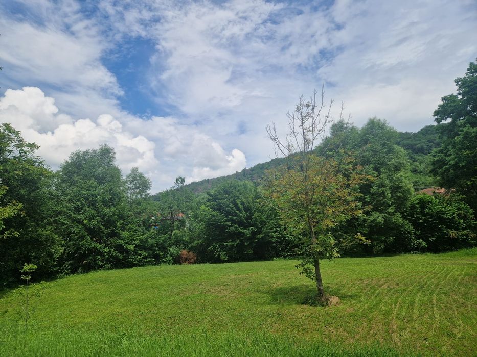 Teren intravilan de vânzare – 2.100 mp, în Sighișoara
