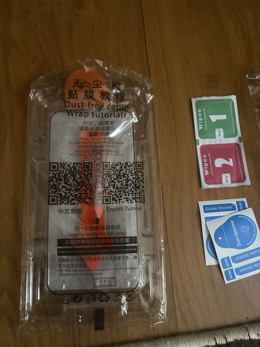 Vind folii si huse pentru iphone 13 si 16 plus