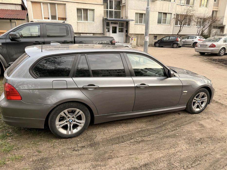Автомобил BMW 320 e91
