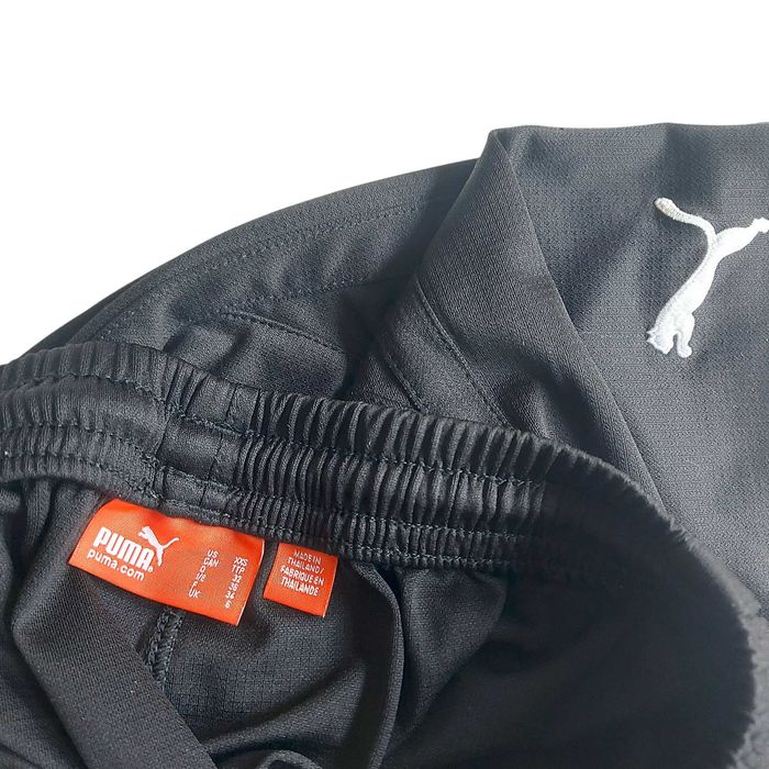 Pantaloni scurți sport originali Puma – Mărimea XS / 32-34 (Pentru fete/adolescente)