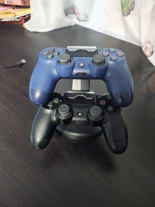 Încărcător Controllere PS 4