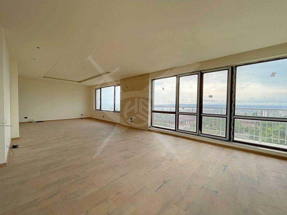 Продава се Къща в Варна, м-т Сотира - 540 кв.м за 834 €/кв.м - Снимка #2