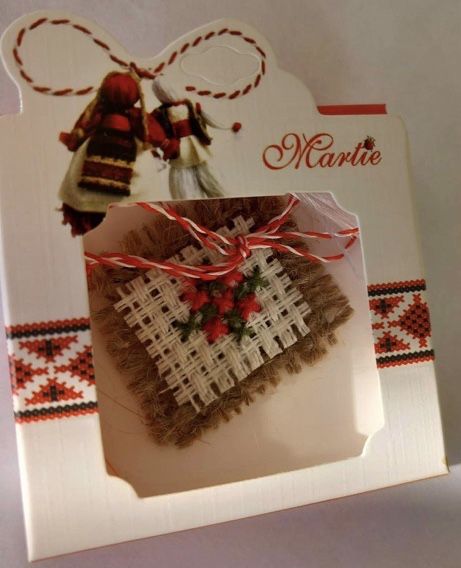 Marțișoare tradiționale handmade