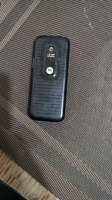 Vând telefoane cu butoane