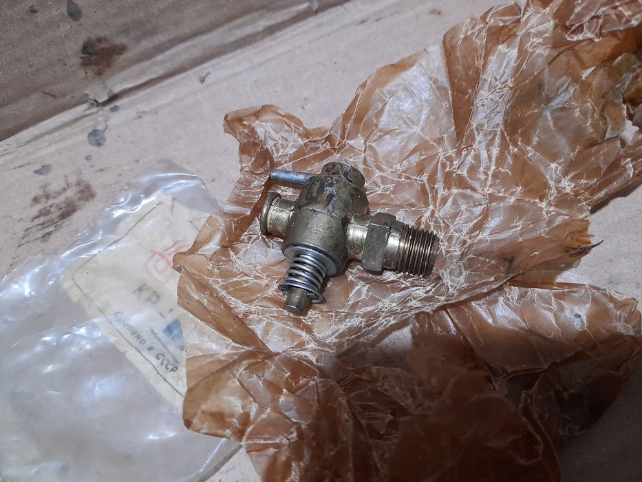 Кранче бронзово за радиатор