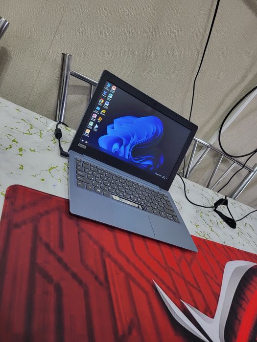 Нетбук Lenovo 11