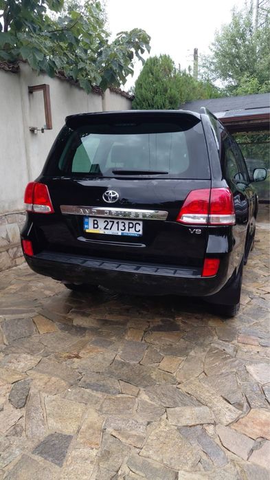 Toyota Land Cruiser J200