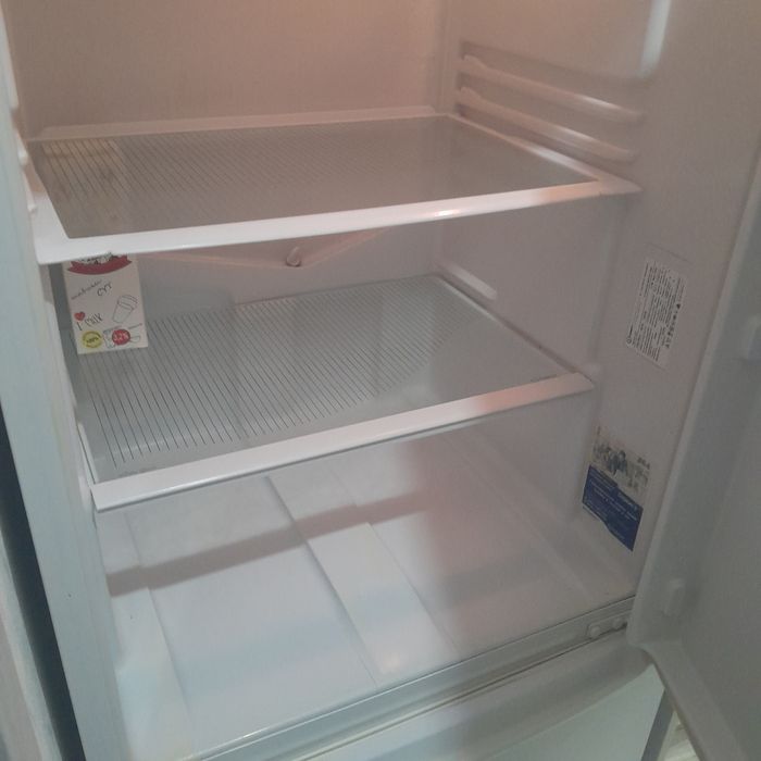 Холодильник 2х камерный