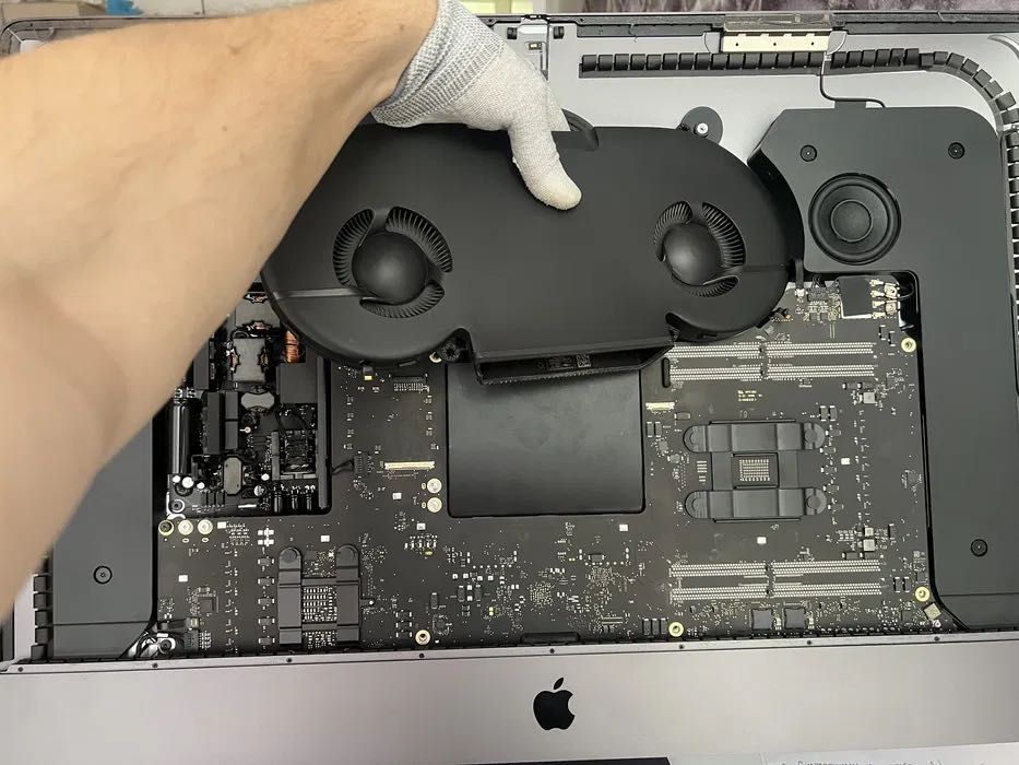 Ремонт на MacBook Pro/Air, iMac 27/24/21.5, M1 M2 M3 M4 M5 Pro Max Ultra