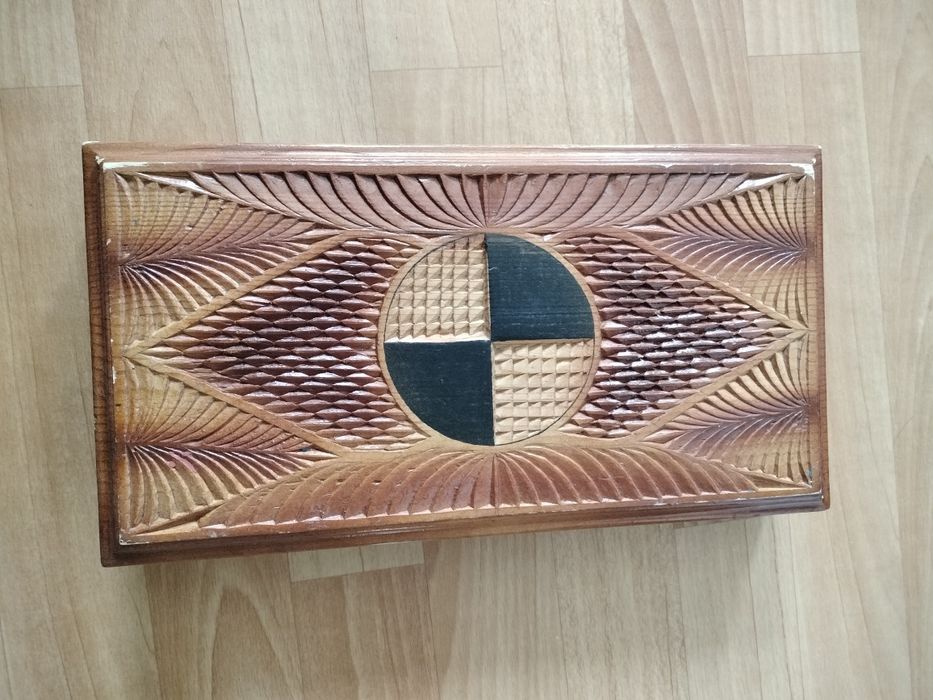 Нарды деревянные, хорошее состояние