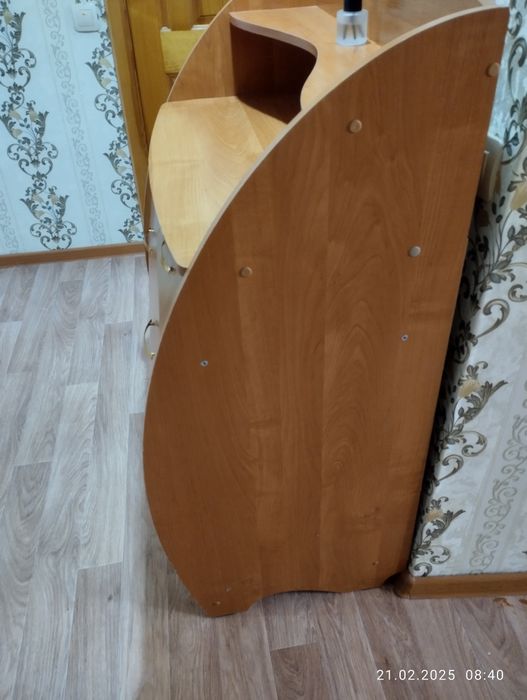 Продам цветок,комод