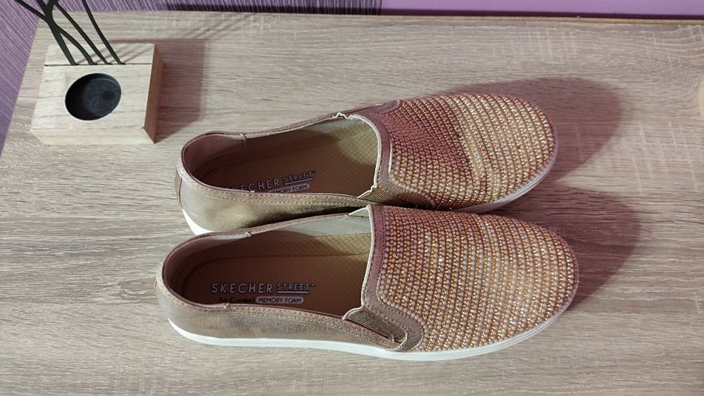 Дамски обувки Skechers