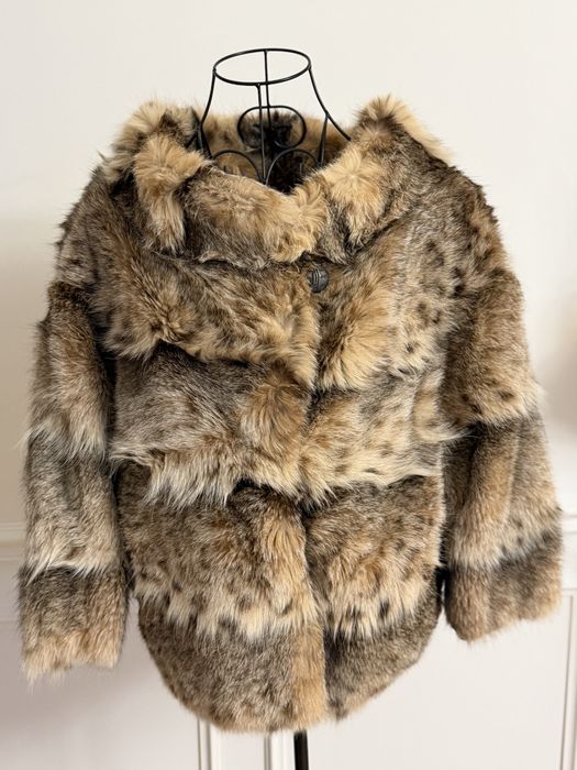 Haina din blana !