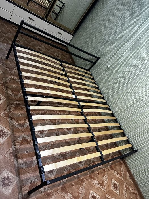 Двуспальныя кровать