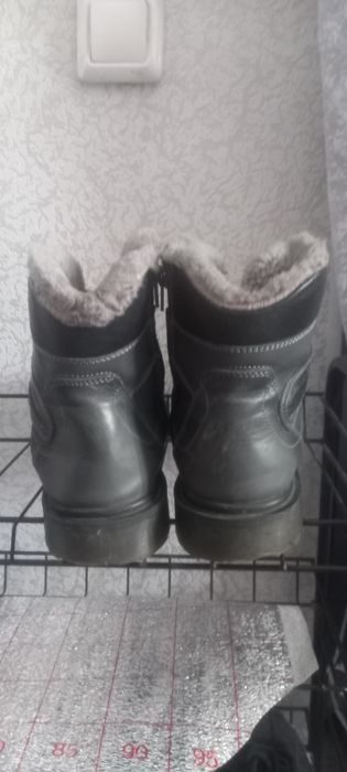 Продам обувь зимнюю